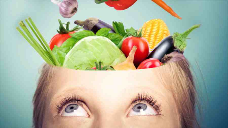 El cerebro nos recompensa dos veces por la comida: al comer y cuando los alimentos llegan al estómago