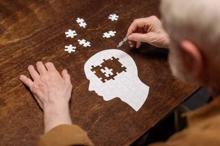 ¿Por qué fracasan todos los fármacos contra el alzhéimer?