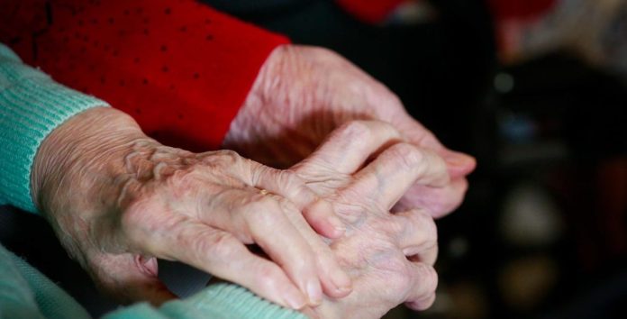 Científicos de Colombia y Argentina buscan identificar mutaciones del alzheimer