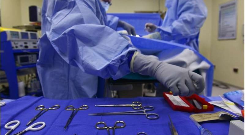 La cirugía más la terapia del habla se asocian con una mejora del lenguaje después de un accidente cerebrovascular