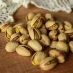 El consumo nocturno de pistachos podría transformar el microbioma intestinal en adultos prediabéticos