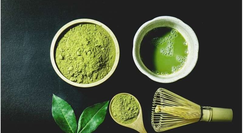 Matcha latte para todos los gustos: cómo la «alimentación performativa» está cambiando nuestra relación con la comida