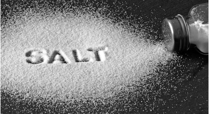 Una dieta alta en sal provoca inflamación cerebral que podría explicar la hipertensión persistente