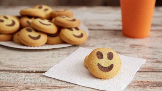 Ni galletas “enriquecidas” ni zumos: las claves de un desayuno o una merienda saludable