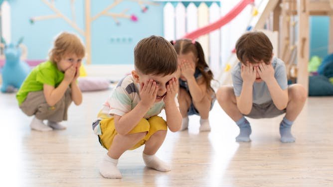 ¿Podemos enseñar a los niños a “pisar el freno”? Qué es la inhibición conductual