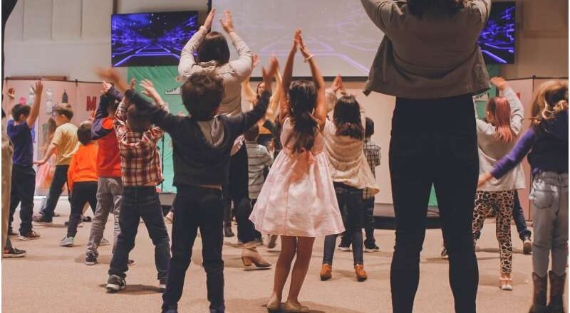 Añadir tratamiento con anticuerpos a la quimioterapia mejora los resultados en niños con cáncer poco común