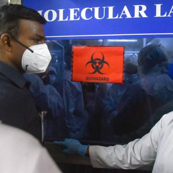 España descarta un riesgo relevante por el brote de virus Nipah detectado en India