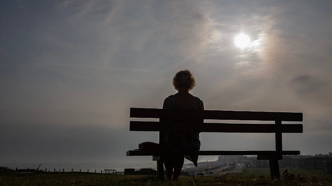 El laberinto de la soledad: anatomía de una crisis de salud pública