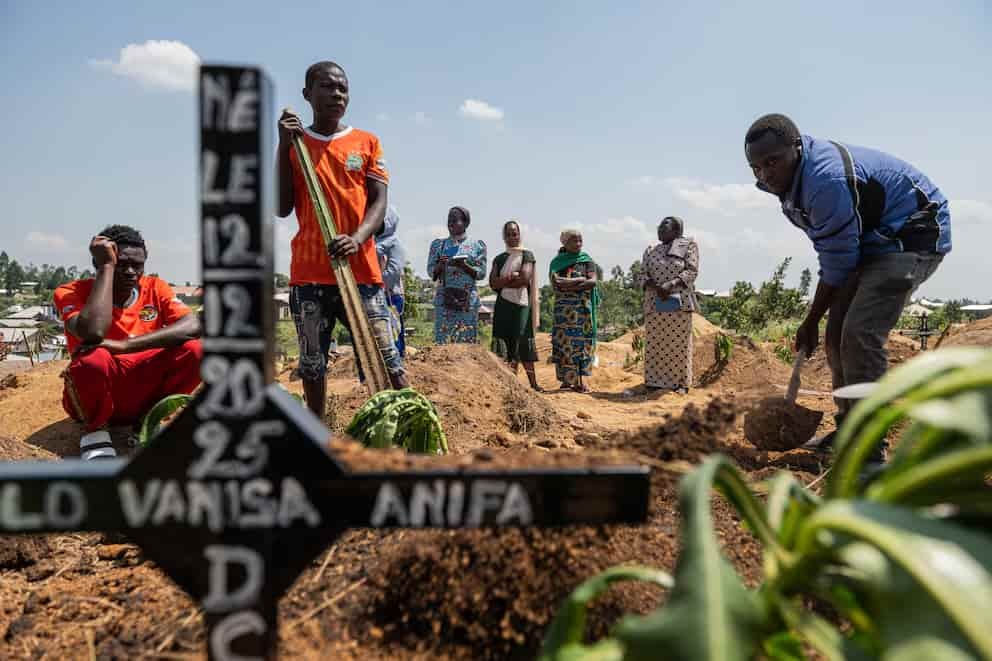 Ébola en Congo supera los 1.000 casos y deja 254 muertos